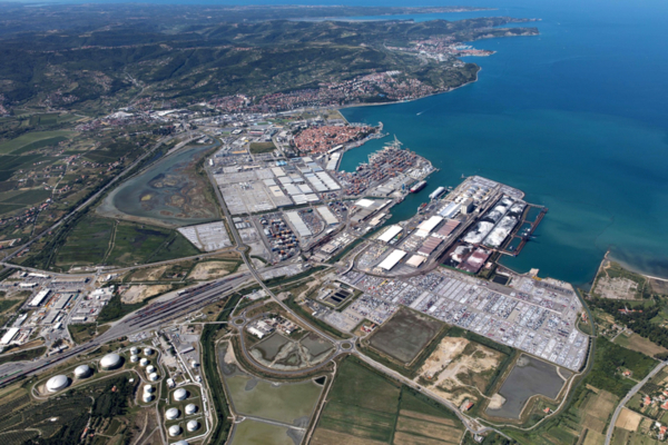 The port of Koper has been growing continuously. Its latest addition is the area in the foreground of the photo, now also accessible by rail. © Luka Koper