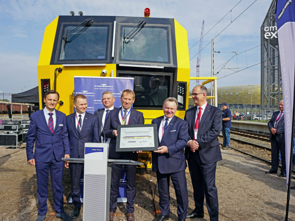 Die feierliche Maschinenübergabe der neuen Maschine an die Vertreter von ZRK DOM fand im September 2021 statt.