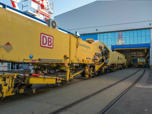La machine est arrivée à Linz en décembre afin de subir une révision incluant rétrofit.