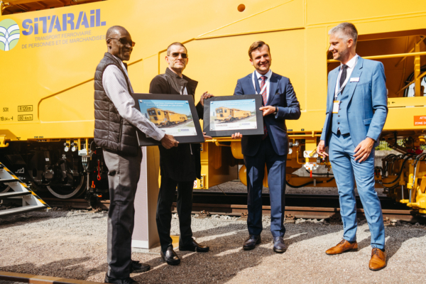 The company Sitarail said it was truly an honour to be able to put this modern machine from the global standard portfolio into operation in their country.