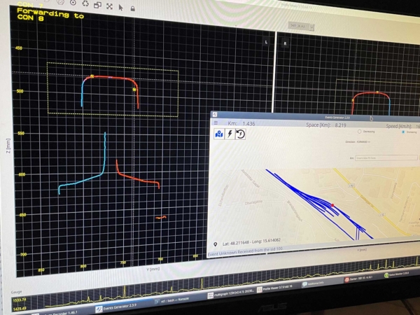 In addition to common features, the EM100VT is equipped with a complete automatic turnout inspection system.